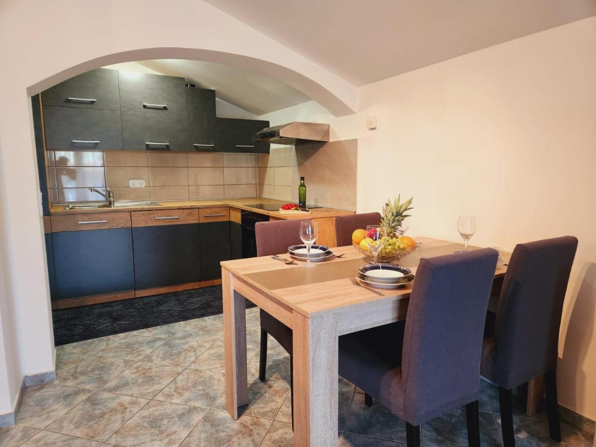 Nova Vas  Apartments Pranjic With Pool מראה חיצוני תמונה