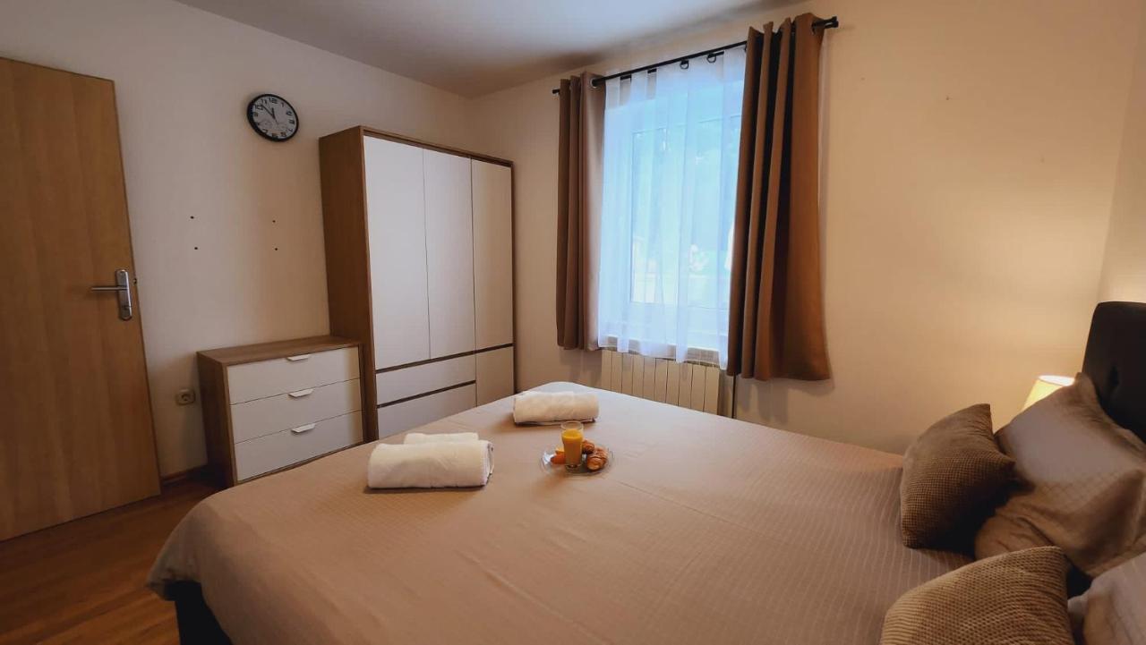 Nova Vas  Apartments Pranjic With Pool מראה חיצוני תמונה