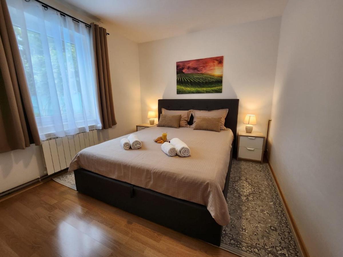 Nova Vas  Apartments Pranjic With Pool מראה חיצוני תמונה