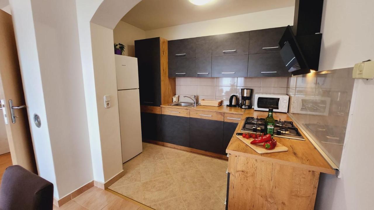 Nova Vas  Apartments Pranjic With Pool מראה חיצוני תמונה