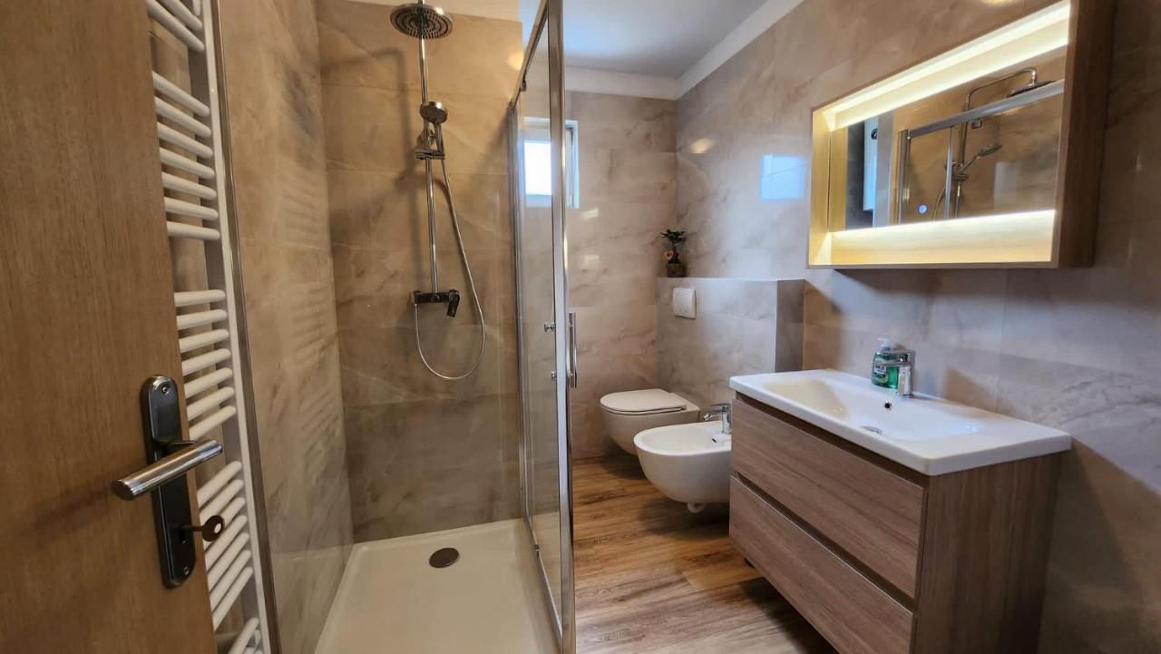 Nova Vas  Apartments Pranjic With Pool מראה חיצוני תמונה